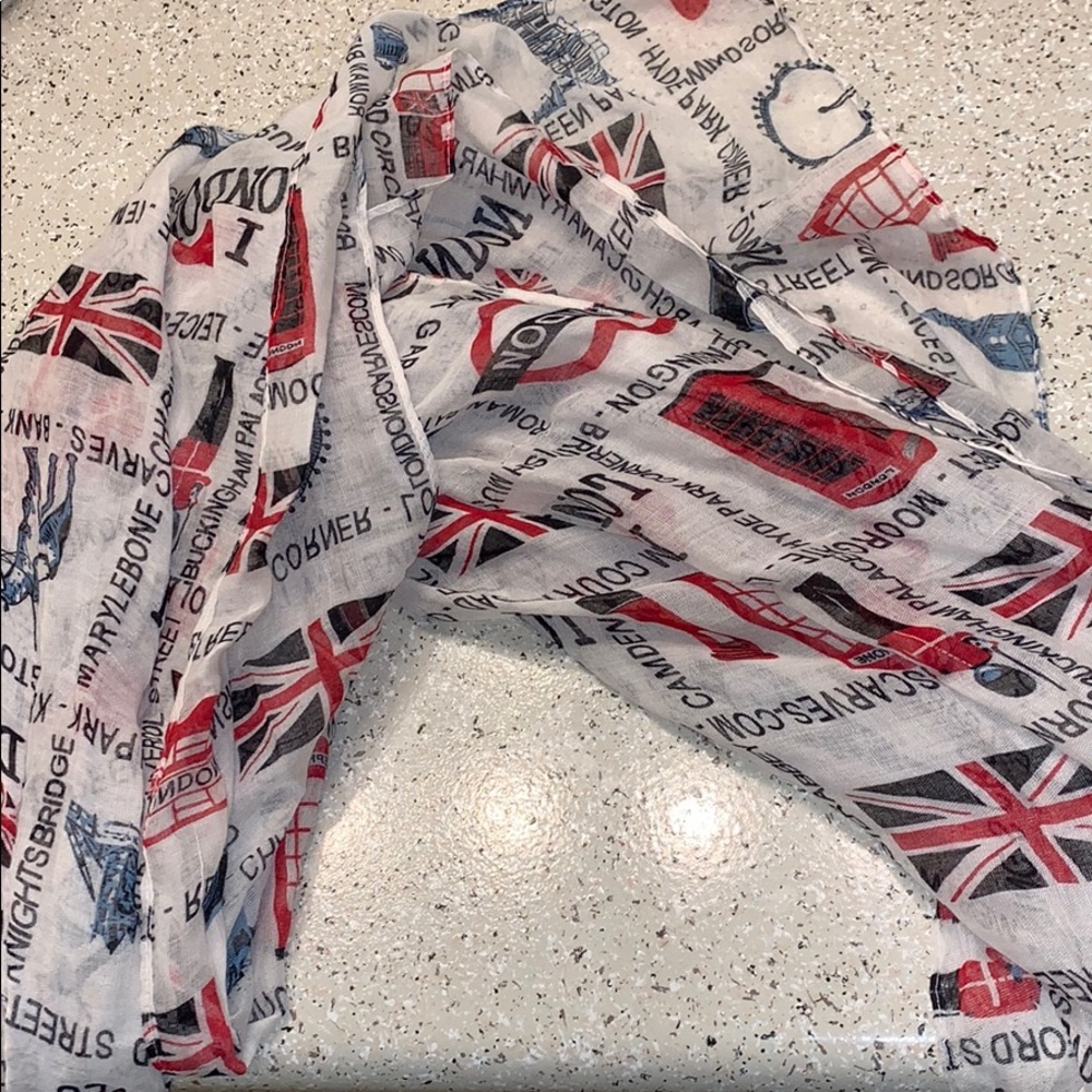 ❗️Authentic LONDON Scarf❗️